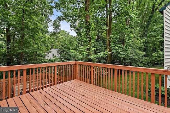 Building Photo - 5847 New England Woods Dr