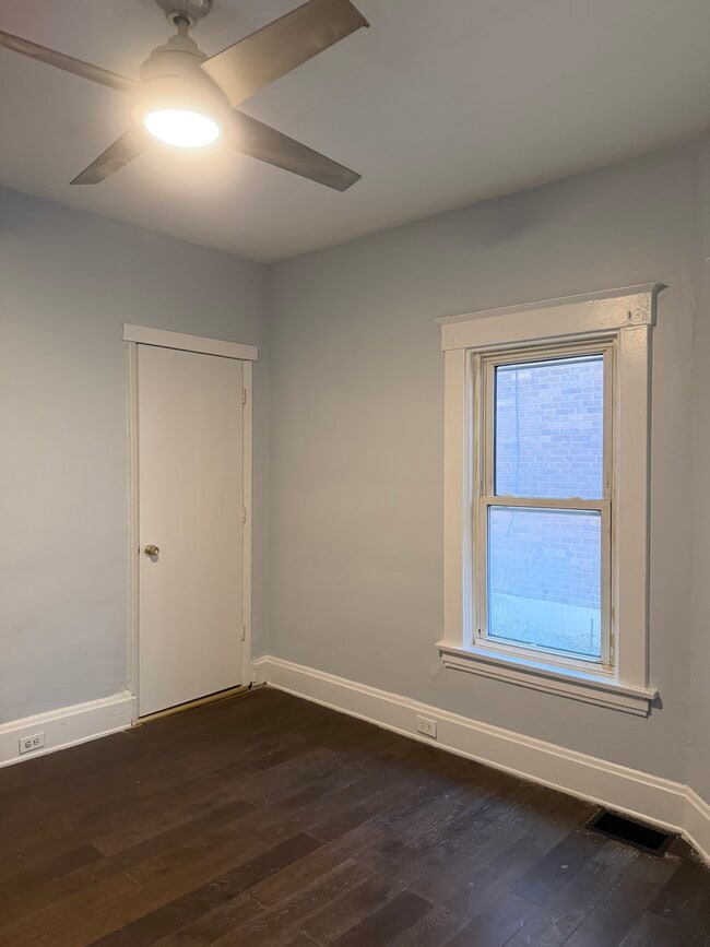 Building Photo - 3426 Woodburn Ave