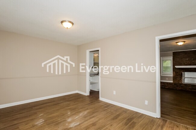 Building Photo - 3926 Kerwin Dr