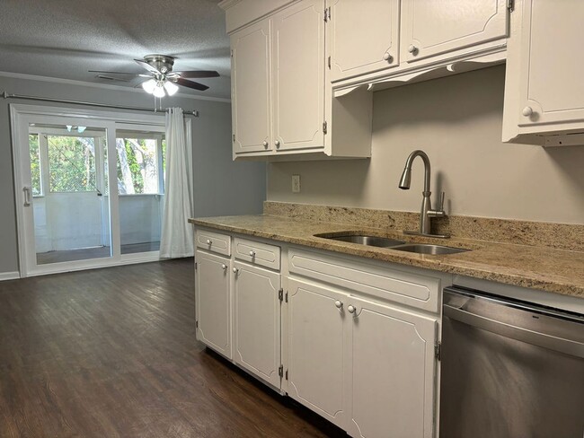 Building Photo - FULLY RENOVATED! 4BR/2BA Home Available No...