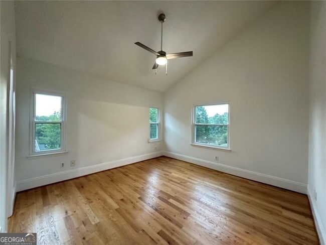Building Photo - 1290 Sweet Woods Dr