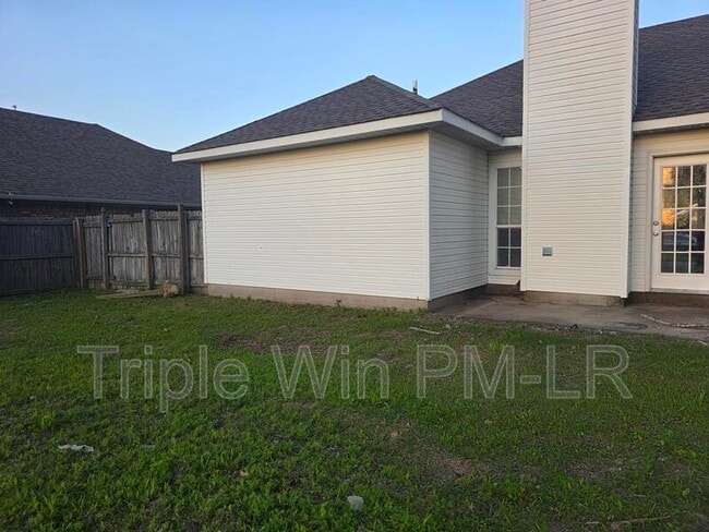 Building Photo - 66 Nevada Ln