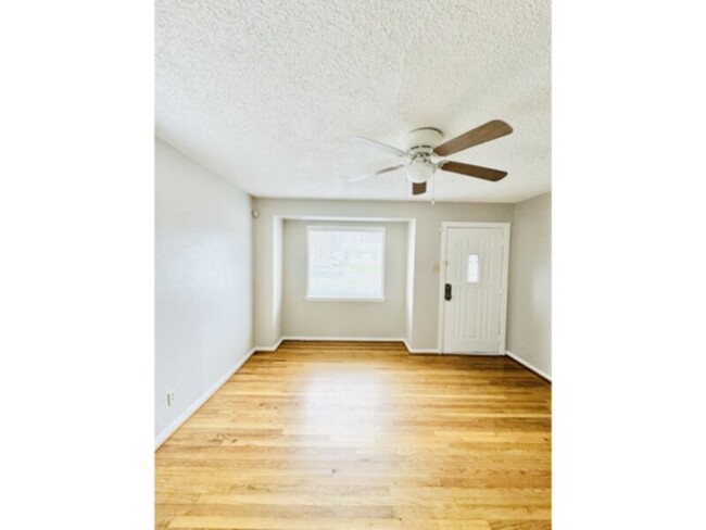 Building Photo - Charming 3 bedroom Mesquite Home!!!!!