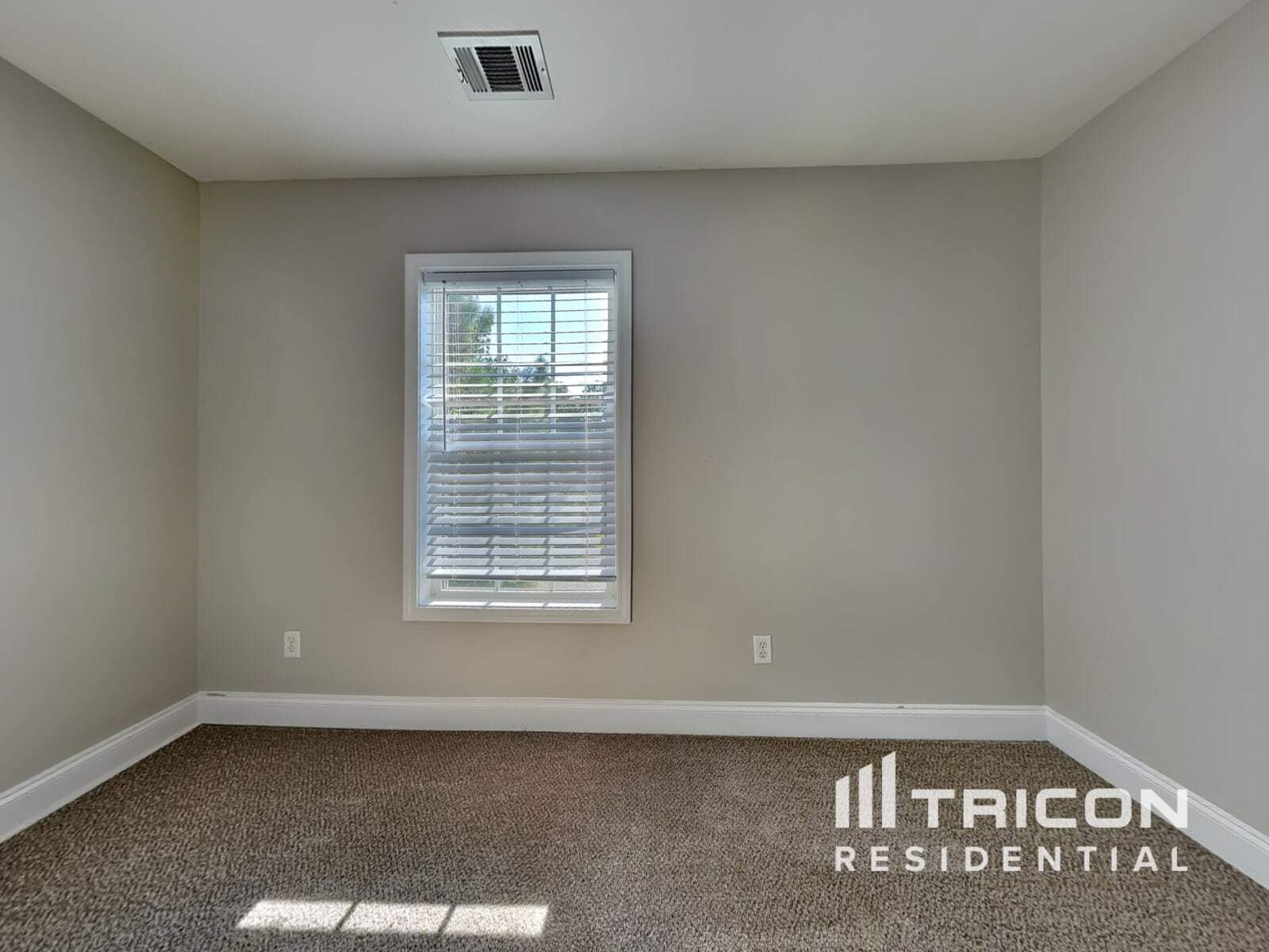 Building Photo - 4556 Bellemeade Dr