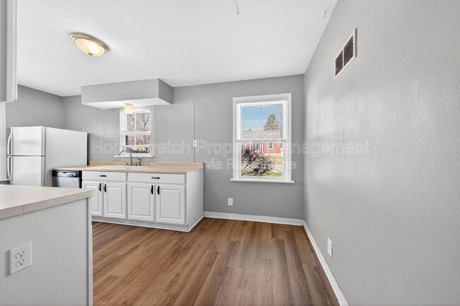 Building Photo - 1260 St Marie St