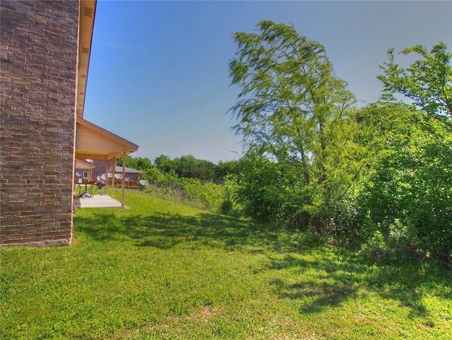 Building Photo - 419 Brittney Way