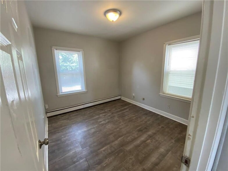 Building Photo - 57 Fairmount Ave