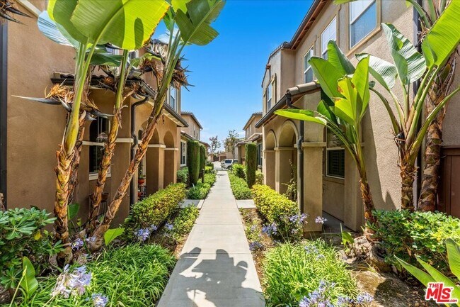 Building Photo - 3653 Medici Ln