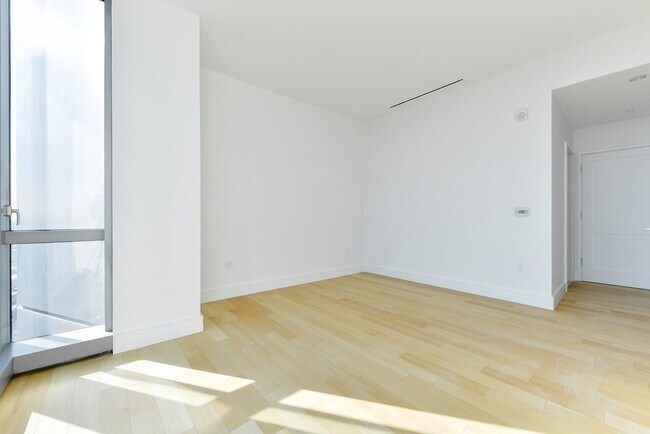 Building Photo - 1 Dalton St