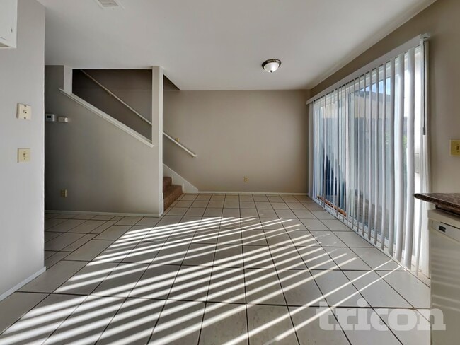 Building Photo - 1872 Little John Way