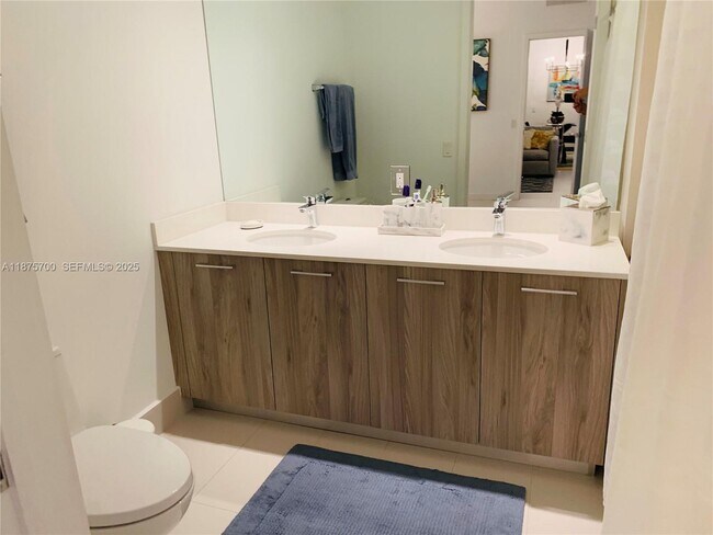 Building Photo - 501 NE 31st St