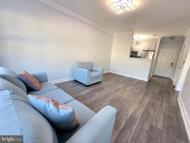 Building Photo - 4850 Eisenhower Ave