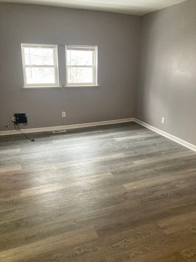 Building Photo - 3063 Phelan Wy