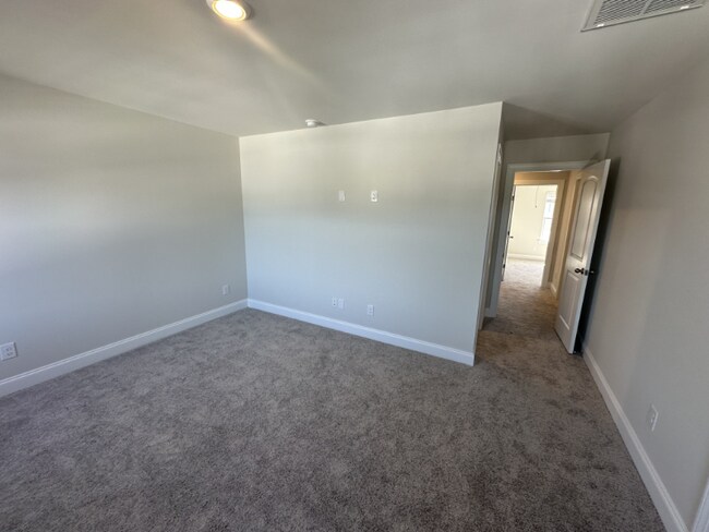 Building Photo - 4525 Skywood Ln