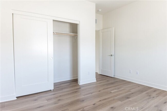 Building Photo - 35963 Bertain Dr