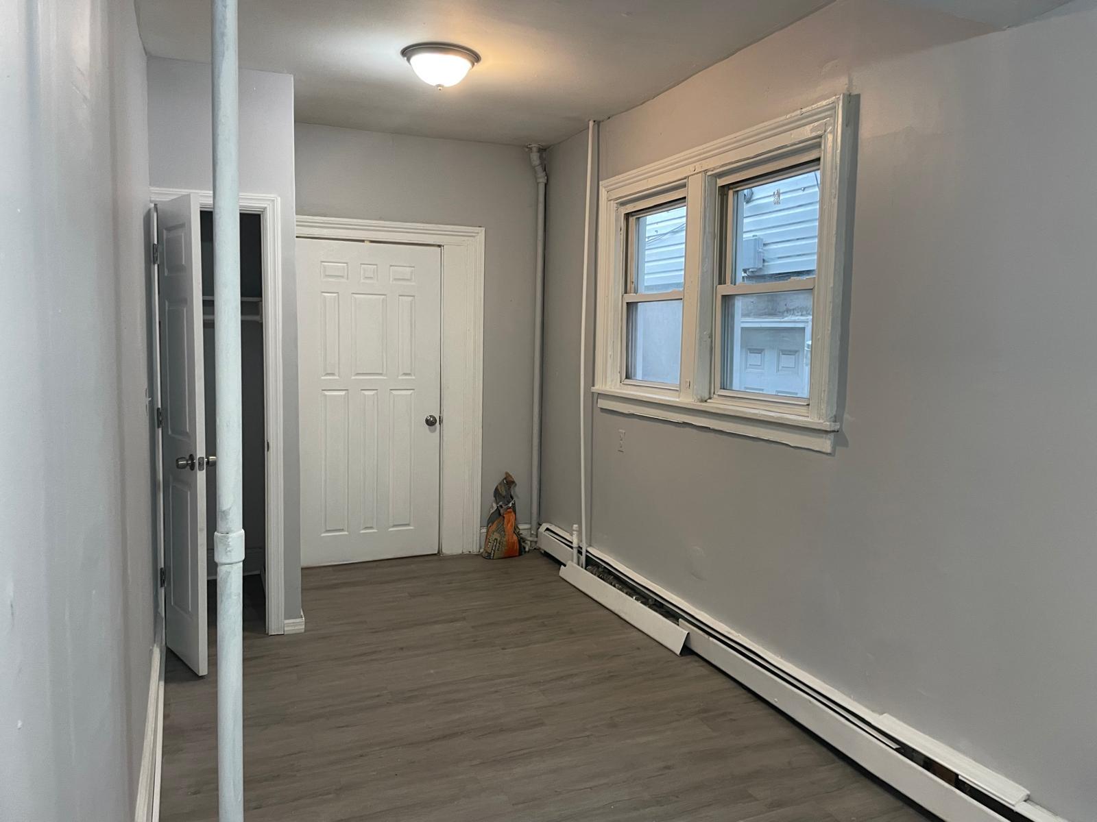 Building Photo - 126 3rd St