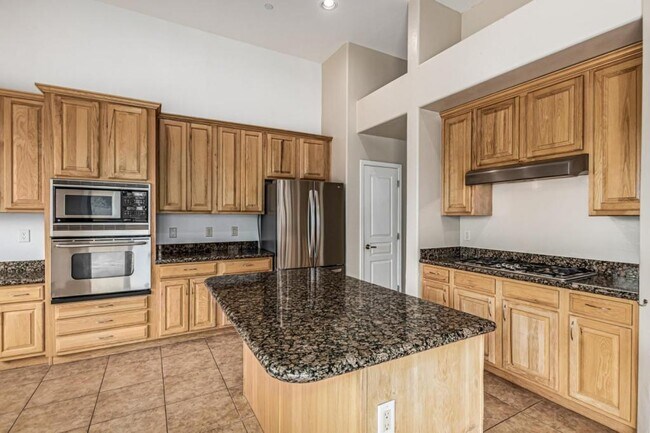 Building Photo - 16945 S Vanilla Orchid Dr