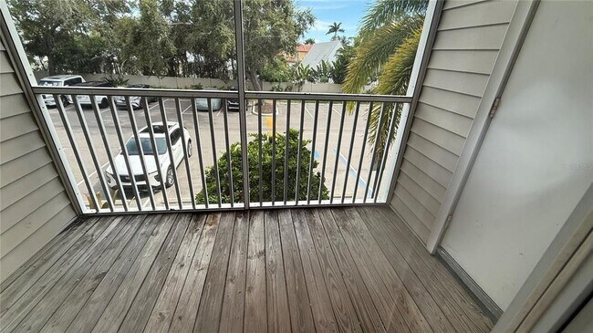 Building Photo - 850 S Tamiami Trl