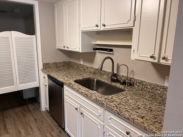 Building Photo - 645 Strings Dr