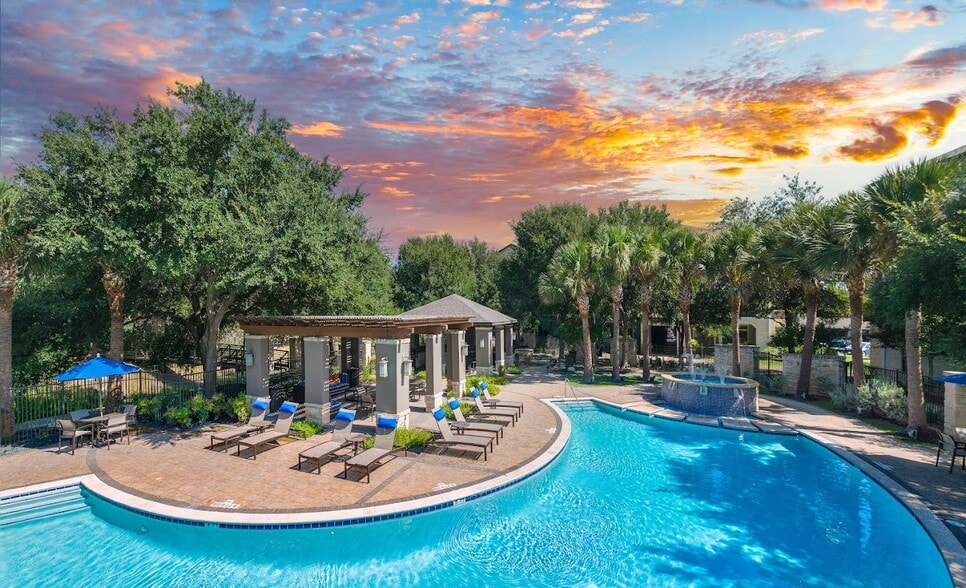 Interior Photo - MAA Westover Hills