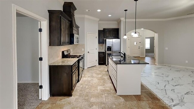 Building Photo - 6520 Bentwood Dr