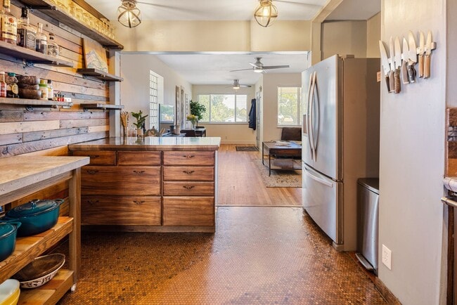 Building Photo - 3815 S Knox Ct