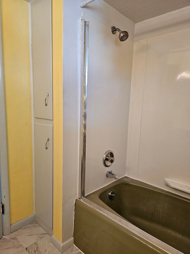 Building Photo - Great Two Bedroom Home in Haskins