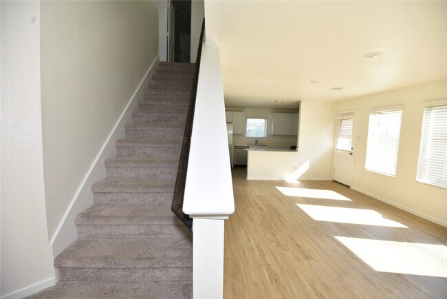 Building Photo - 18715 Cepagatti Dr