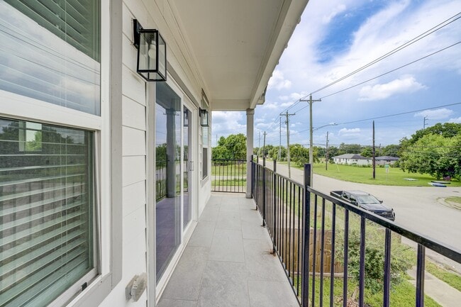 Building Photo - 7117 Tierwester St