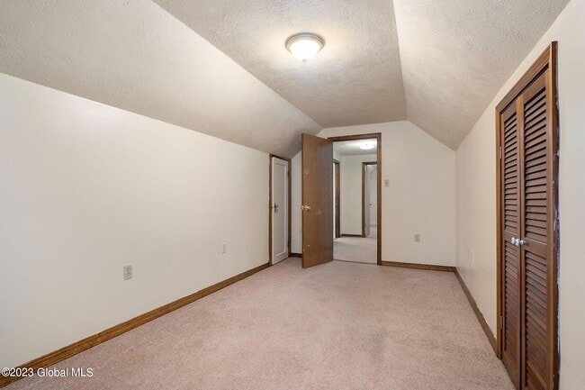 Building Photo - 25 Fordham Ct