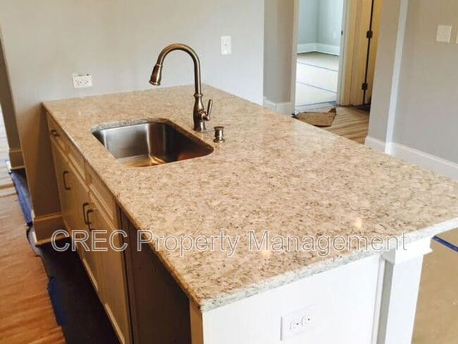 Building Photo - 1483 Hollenberg Ln