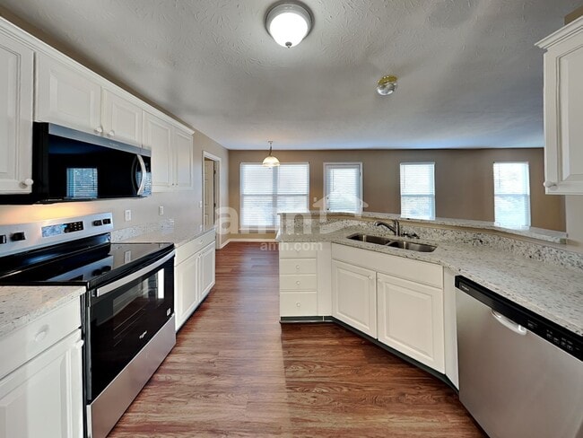 Building Photo - 911 Balsam Wood Ln