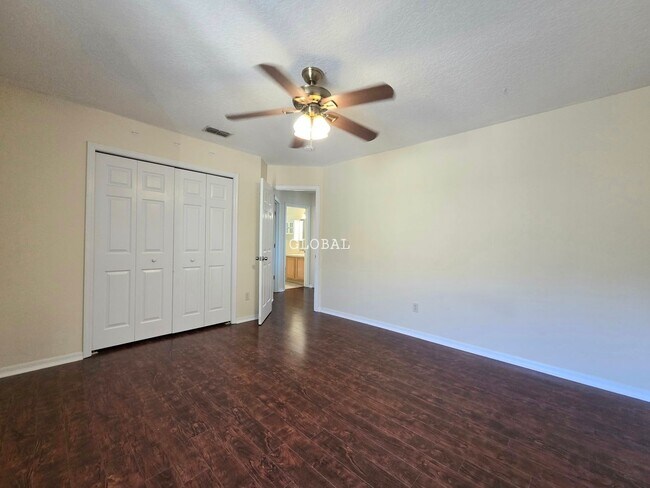 Building Photo - Spacious 4-Bedroom Home Available Now at Phillips Oaks!