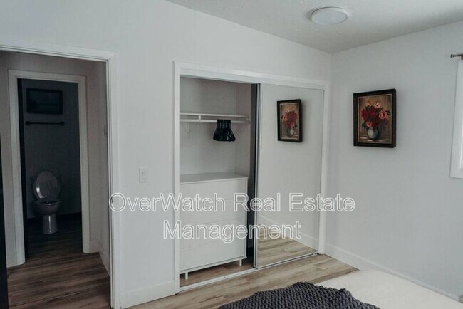 Building Photo - 3009 W 33rd Ave