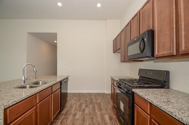 Building Photo - 20918 Cullen Ranch Rd