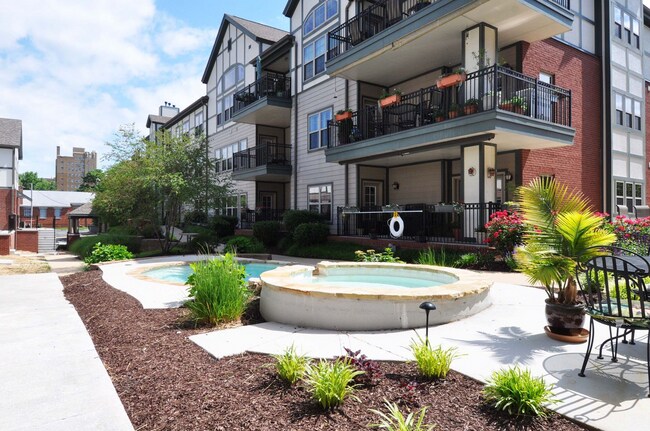 Building Photo - 22211 S Grand #209