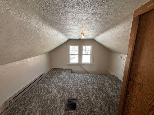 Building Photo - 1410 Wilson Ave