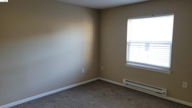 Building Photo - 555 10th St