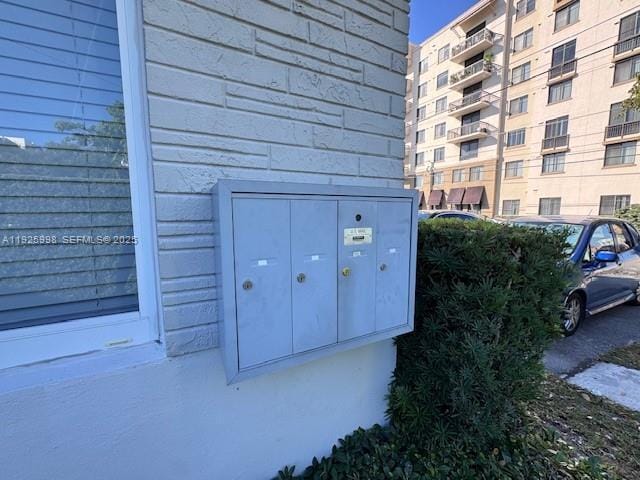 Building Photo - 900 SW 5th Ave