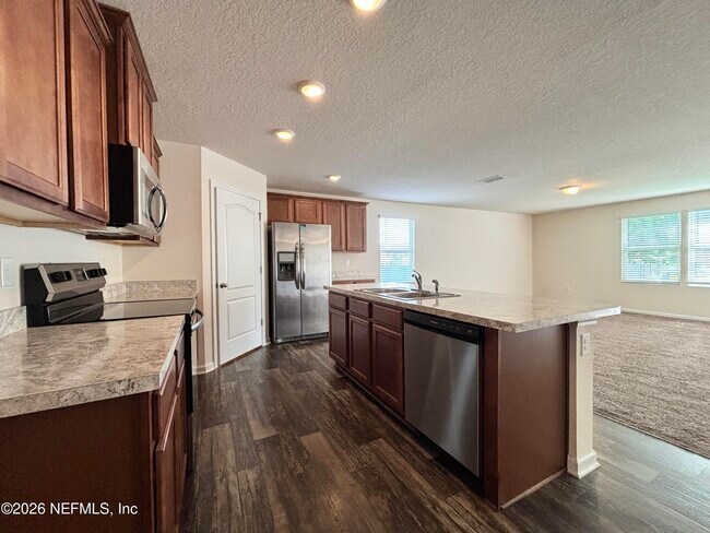 Building Photo - 1763 Eagle View Way