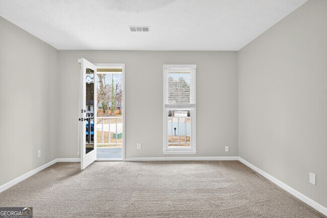 Building Photo - 104 Timber Walk