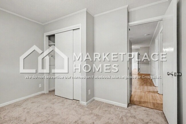 Building Photo - 2626 Trenton Rd