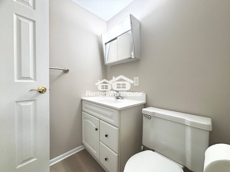 Building Photo - 6202 62nd St