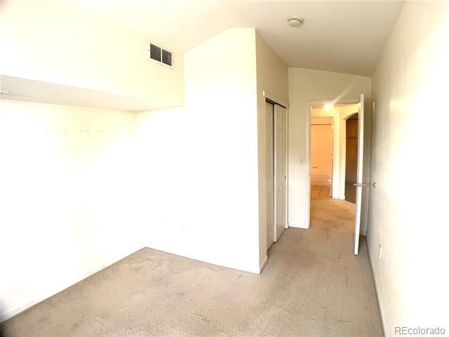 Building Photo - 5765 N Genoa Way