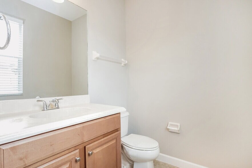 Building Photo - 9138 Savannah Grove Ln