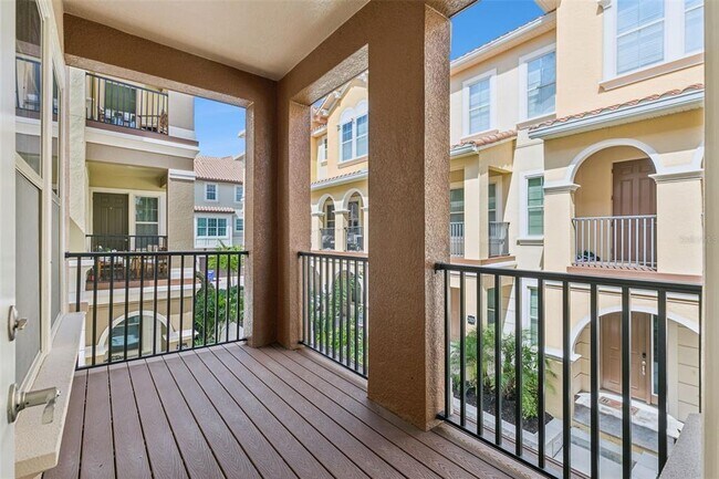 Building Photo - 2333 Lobelia Dr