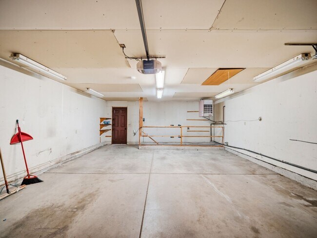 Building Photo - 5315 W Conestoga Ave