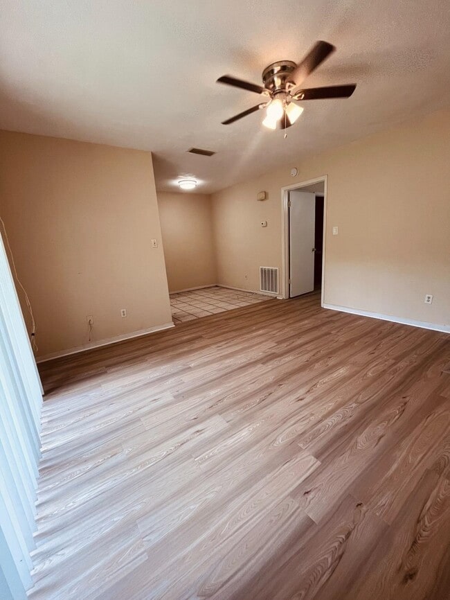 Building Photo - 3207 Jim Lee Rd