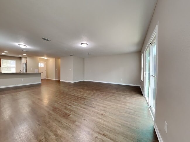 Building Photo - 7033 Camfield Landing Dr