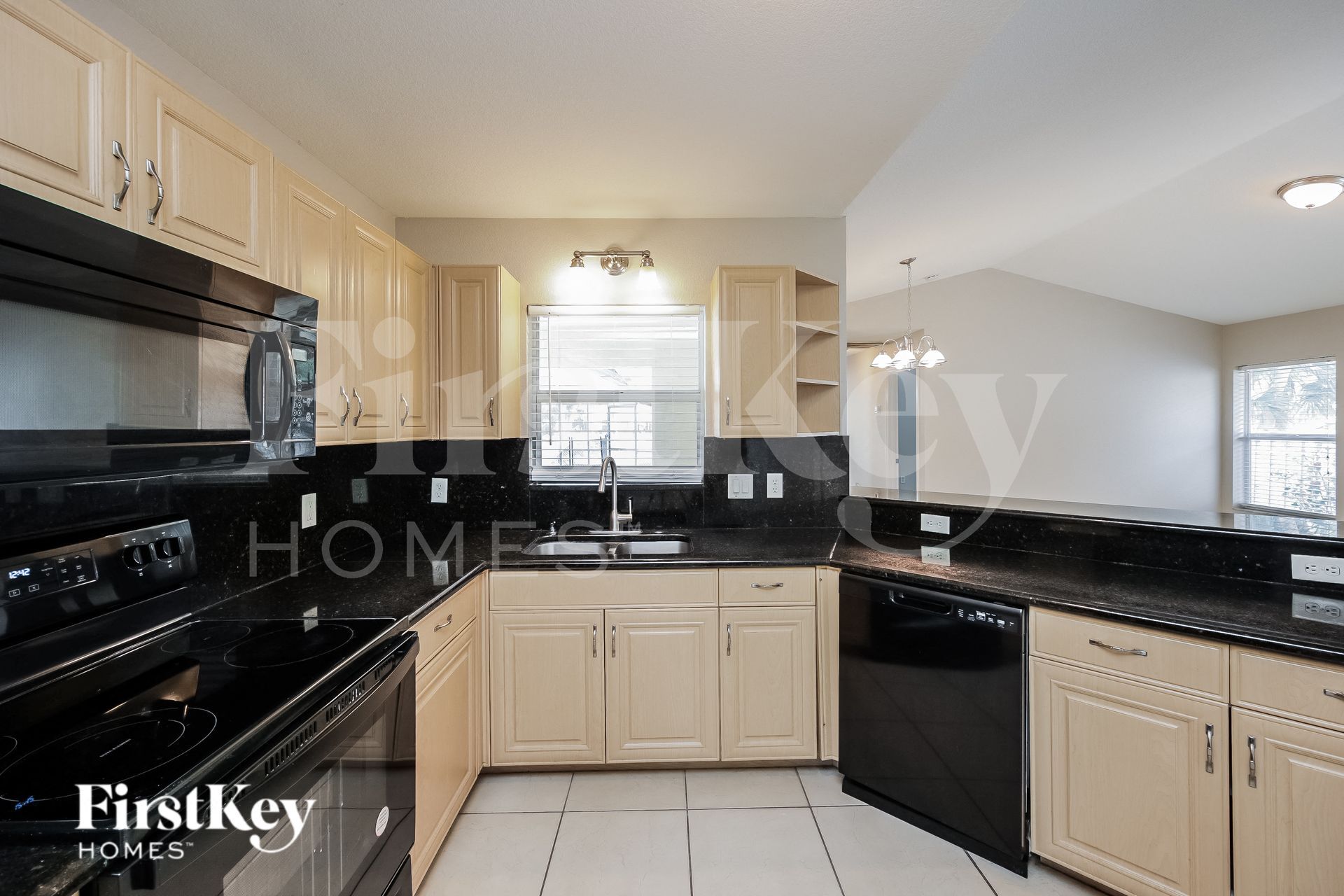 Building Photo - 3342 Cunliffe Rd